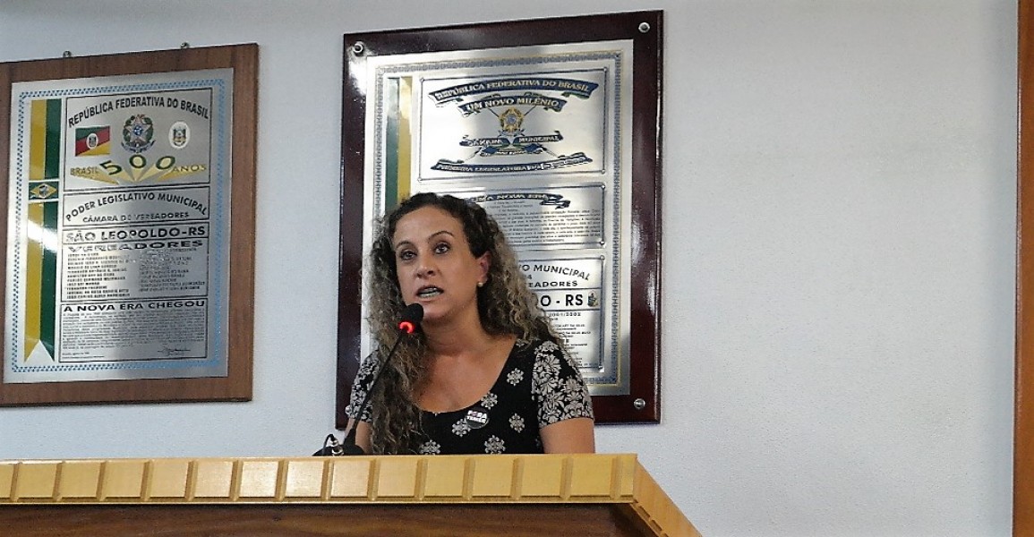 Ana Affonso critica os governos de Temer e de Sartori em seu discurso na abertura do ano legislativo
