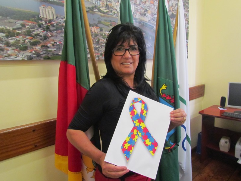 Vereadora Cigana defende atendimento preferencial  às pessoas com autismo      