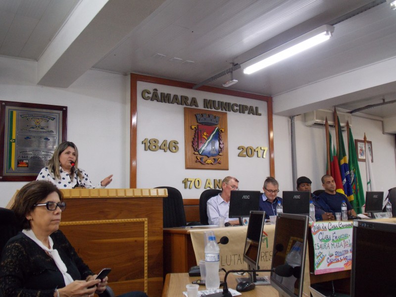 Vereadora Iara Cardoso acompanha audiência pública do SUAS