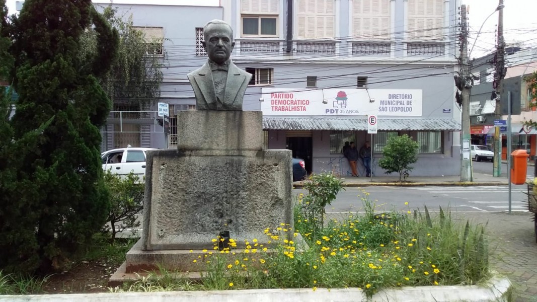 Ato repõe Carta-testamento no busto de Getúlio Vargas nesta sexta-feira
