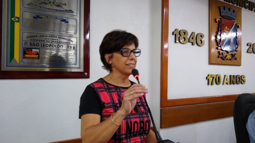 Iara Cardoso destaca a importância de políticas sociais para o município