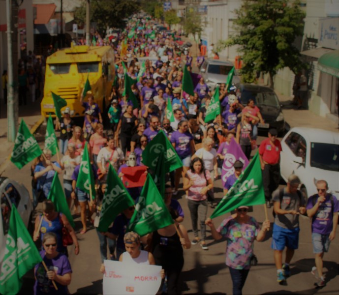 Trabalhadores de São Leopoldo marcham para barrar a reforma da previdência