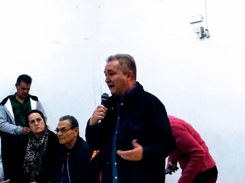 Fabiano Haubert participa de audiência descentralizada na Cohab Feitoria 