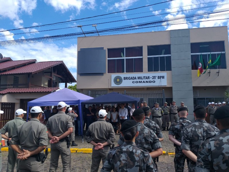 Presidente Ary Moura participa da inauguração da nova sede da Brigada Militar